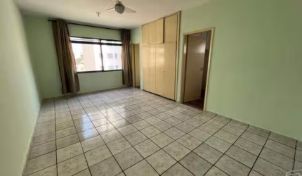 Otimo Flat no Centro para Investidores