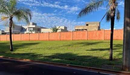 Terreno comercial Alphaville