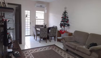 Otima casa no Jardim Ouro Branco