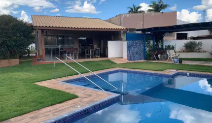 Casa no Cond Quinta da Alvorada