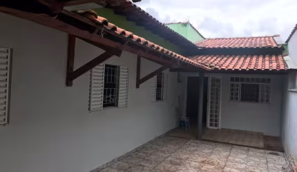 Casa com 3 quartos no Parque dos servidores