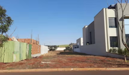 Terreno com 300 m2 no Vivendas da Mata