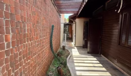 Casa ampla no Cond Vila D Italia