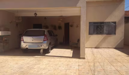 Casa com 3 dorm no Planalto Verde