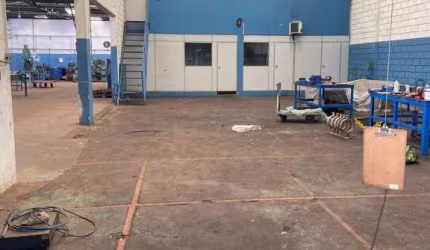 Galpao com 750 m2 de Area Construida