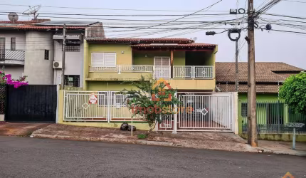 Sobrado com 3 dormitórios à venda, 220 m² - Jardim Itália - Londrina/PR