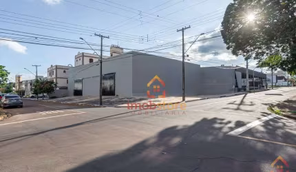 Barracão para alugar, 300 m² por R$ 8.500/mês - Vila Casone - Londrina/PR