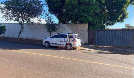 Barracão para locação na Rua Tietê, 700 m² por R$ 19.000/mês - Jardim Tabapuã - Londrina/PR