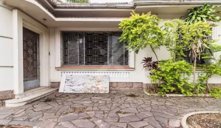 Casa comercial para alugar na Rua General Couto de Magalhães, 470, São João, Porto Alegre por R$ 8.000