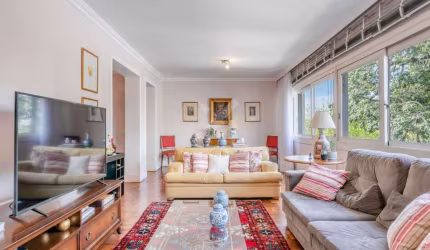 Apartamento com 3 quartos à venda na Rua Santo Inácio, 195, Moinhos de Vento, Porto Alegre por R$ 1.300.000