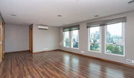 Sala comercial para alugar na Avenida Carlos Gomes, 777, Bela Vista, Porto Alegre por R$ 2.750