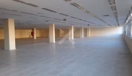 Sala comercial para alugar na Avenida Pernambuco, 1519, Navegantes, Porto Alegre por R$ 38.320