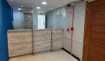 Sala comercial para alugar na Rua Uruguai, 300, Centro Histórico, Porto Alegre por R$ 11.000