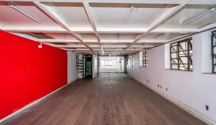 Ponto comercial para alugar na Avenida Alberto Bins, 644, Centro Histórico, Porto Alegre por R$ 7.500