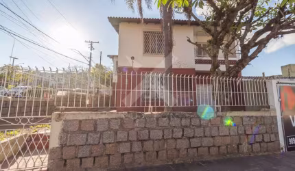 Casa com 5 quartos à venda na Rua Coronel Aparício Borges, 2588, Glória, Porto Alegre por R$ 599.000