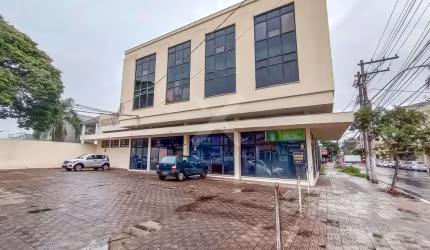 Prédio para alugar na Avenida Cairu, 581, Navegantes, Porto Alegre por R$ 15.000