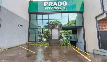 Prédio para alugar na Avenida Cristóvão Colombo, 2452, São João, Porto Alegre por R$ 45.000