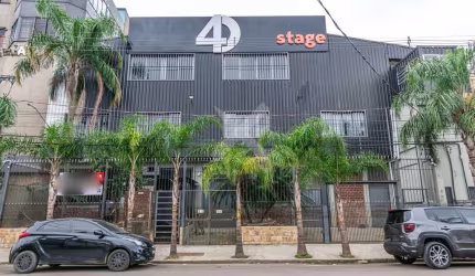 Barracão / Galpão / Depósito para alugar na Rua Gaspar Martins, 256, Floresta, Porto Alegre por R$ 39.000