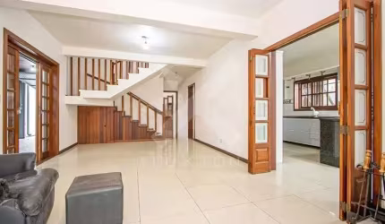 Casa com 5 quartos à venda na Rua Zeev Jabotinski, 58, Jardim Itu Sabará, Porto Alegre por R$ 1.200.000