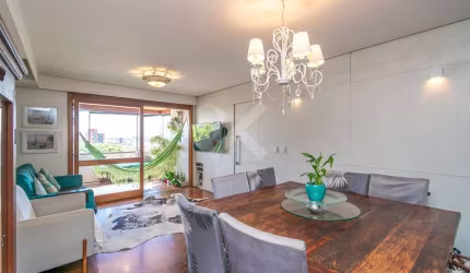 Apartamento com 3 quartos à venda na Rua Carlos Von Koseritz, 368, São João, Porto Alegre por R$ 798.000
