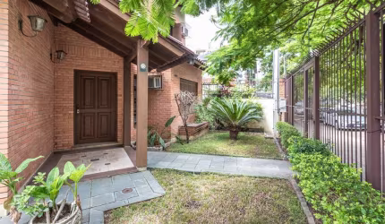 Casa comercial para alugar na Rua Baronesa do Gravataí, 1016, Menino Deus, Porto Alegre por R$ 11.000