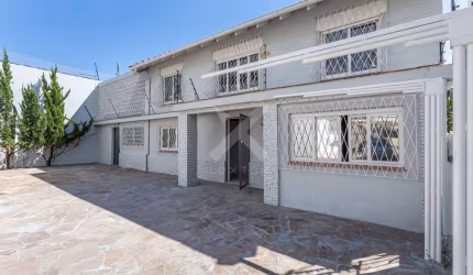Casa comercial para alugar na Avenida São Paulo, 1059, São Geraldo, Porto Alegre por R$ 7.300