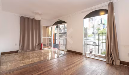 Casa comercial para alugar na Rua Doutor Salvador Franca, 1160, Jardim Botânico, Porto Alegre por R$ 9.800