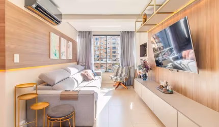Apartamento com 3 quartos para alugar na Rua Afonso Taunay, 180, Boa Vista, Porto Alegre por R$ 7.790