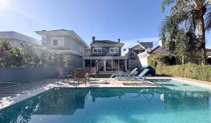 Casa em condomínio fechado com 3 quartos à venda na Avenida Juca Batista, 8000, Chapéu do Sol, Porto Alegre por R$ 1.987.000