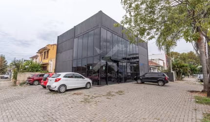 Prédio para alugar na Rua Buarque de Macedo, 361, São Geraldo, Porto Alegre por R$ 15.000