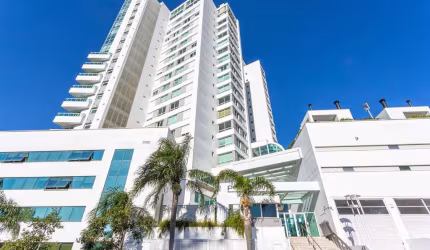 Apartamento com 3 quartos à venda na Rua Valdir Antônio Lopes, 199, Três Figueiras, Porto Alegre por R$ 2.950.000