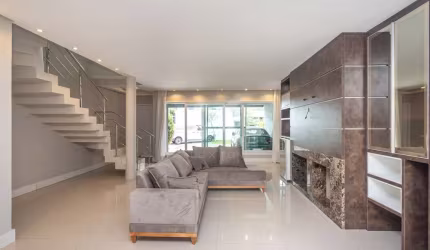 Casa em condomínio fechado com 3 quartos para alugar na Avenida Willy Eugênio Fleck, 1495, Sarandi, Porto Alegre por R$ 12.000