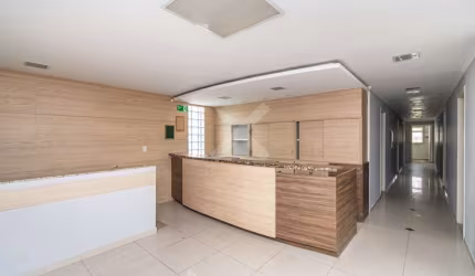 Sala comercial para alugar na Rua José de Alencar, 310, Menino Deus, Porto Alegre por R$ 5.000