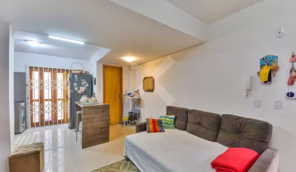 Casa em condomínio fechado com 3 quartos à venda na Rua Landel de Moura, 2225, Tristeza, Porto Alegre por R$ 395.000