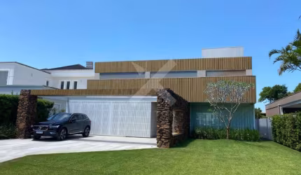 Casa em condomínio fechado com 4 quartos à venda na Central, 2500, Centro, Xangri-Lá por R$ 6.000.000