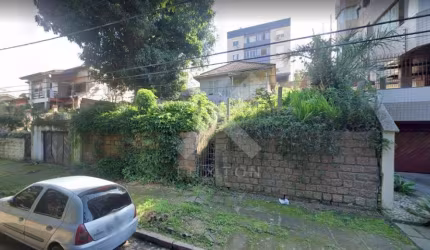 Terreno à venda na Rua Professor Bertrand Russel, 104, Vila Ipiranga, Porto Alegre por R$ 450.000