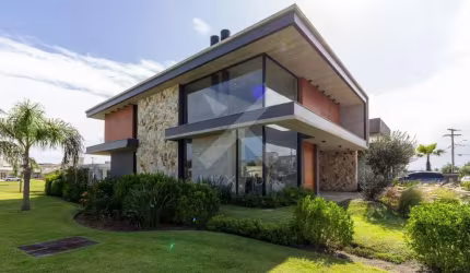 Casa em condomínio fechado com 4 quartos à venda na Rua Rio Divisa, 750, Centro, Xangri-Lá por R$ 3.950.000