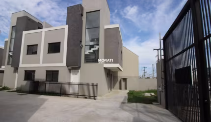 Sobrado Triplex 03 Quartos Sendo 01 Suíte no Uberaba