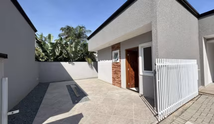 Casa com 3 dormitórios sendo uma suíte à venda - Santo Antonio - São José dos Pinhais/PR