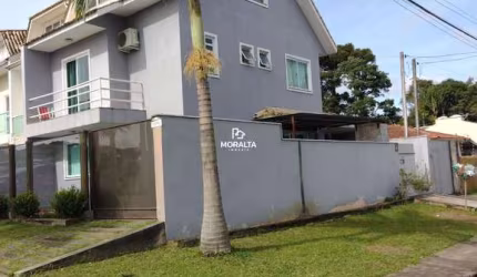 Sobrado Triplex, 03 Quartos, sendo 01 Suíte no Braga
