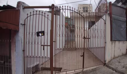 Casa para Locação em Osasco, Vila Yolanda, 1 dormitório, 1 banheiro, 1 vaga