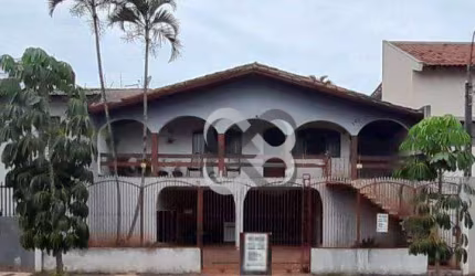 Casa com 3 dormitórios à venda, 270 m² por R$ 550.000,00 - Jardim Presidente - Londrina/PR