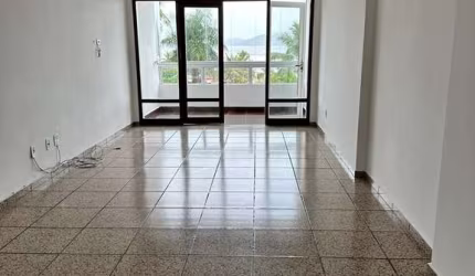Condomínio Edifício Anchieta - Apartamento com 3 quartos, vista mar, na praia do Itararé em São Vicente.