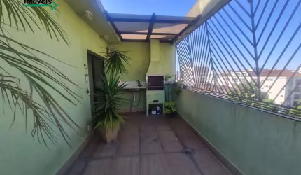 Vila Verona - Cobertura Duplex, com 163m² distribuídos em 3 dormitórios sendo 2 suítes, 2 vagas demarcadas e no querido bairro do Embaré