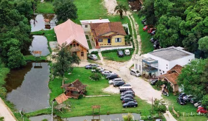 CHÁCARA COM RESTAURANTE EM FUNCIONAMENTO, DECK E ALAMBIQUE!
