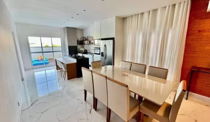 Casa com 3 dormitórios à venda, 150 m² por R$ 1.050.000,00 - Jardim Carvalho - Ponta Grossa/PR