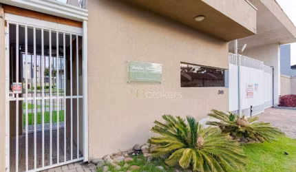 CASA MOBILIADA EM CONDOMÍNIO FECHADO!