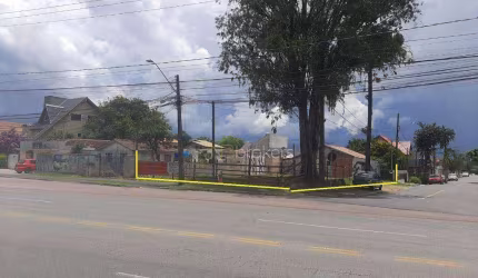 TERRENO DE ESQUINA COM POTENCIAL PARA CONSTRUÇÃO COMERCIAL!