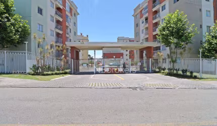 Apartamento com 2 dormitórios para alugar, 47 m² por R$ 2.728,17/mês - Neoville - Curitiba/PR