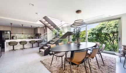 Cobertura de luxo em Alto de Pinheiros, São Paulo - 4 quartos, 4 suítes, 5 banheiros, 4 vagas de garagem, 378m². Venha conferir!